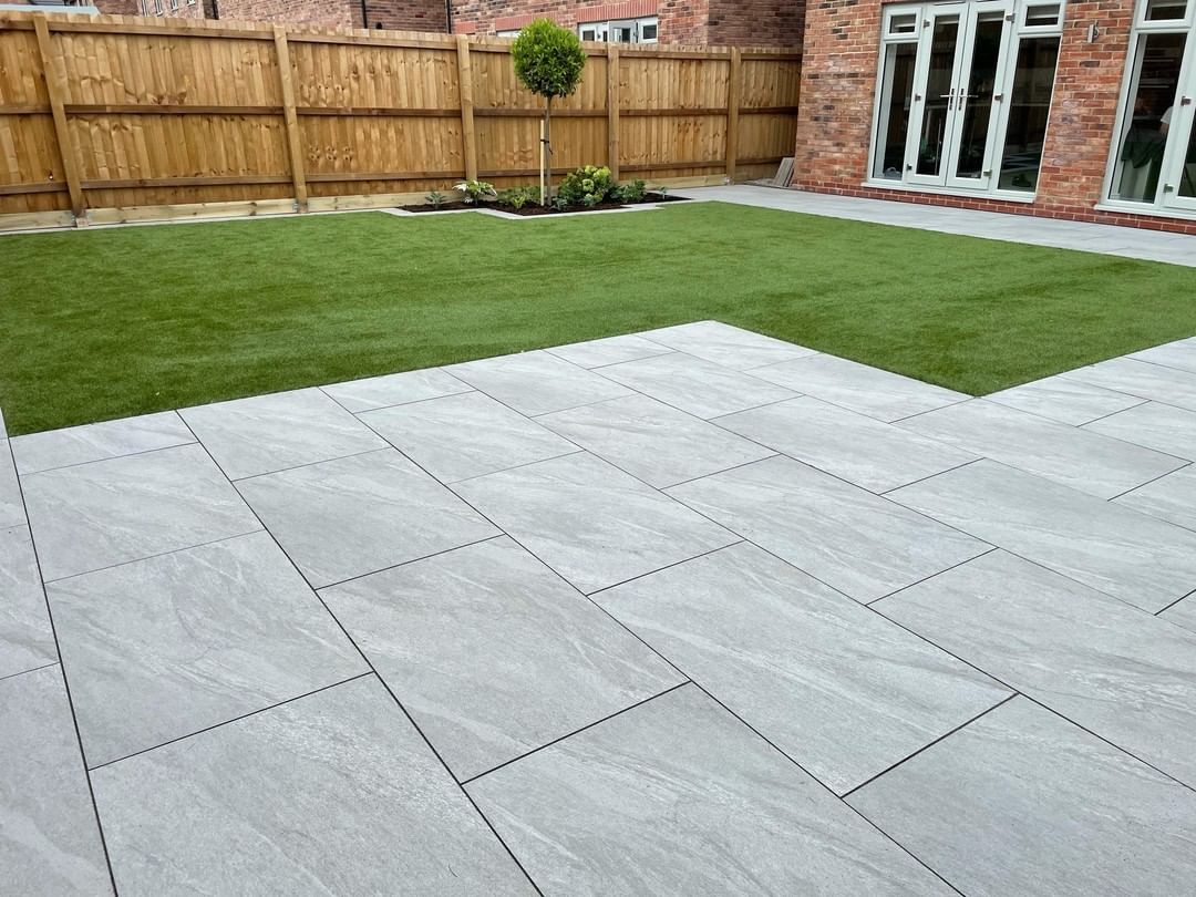 County Light Grey Outdoor Porcelain Paving Tiles - 900x600 - 22sqm - 20mm