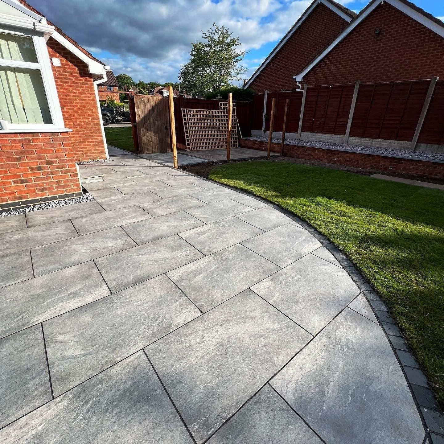 GARDEN PAVING,GARDEN SLABS,PORCELAIN PAVING,Limestone Paving,Smooth Paving
