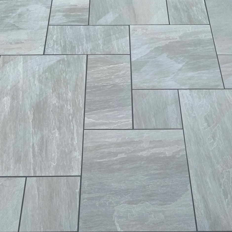 QUARTZ WHITE PORCELAIN