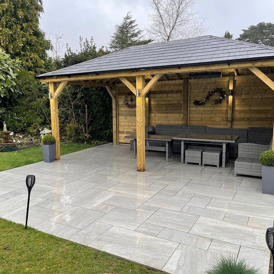 Kandla Grey Outdoor Porcelain Paving Tiles - Mix Pack - 21.06sqm - 20mm - UniversalPaving