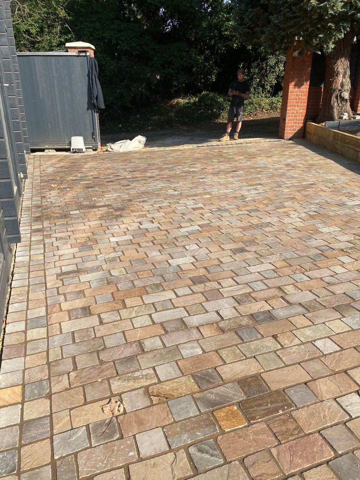 Raj Green 100x100 Sandstone Cobbles