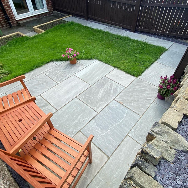 KANDLA GREY SANDSTONE PAVING SLABS - RIVEN - 900X600 - 22MM - UNIVERSAL PAVING UK UNIVERSAL PAVING UK