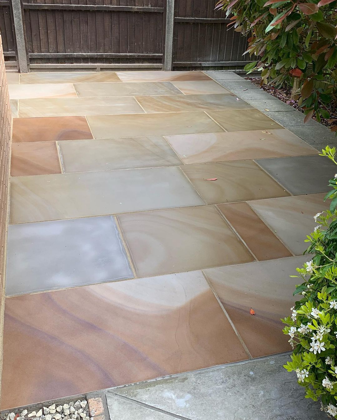 Rippon Buff Indian Sandstone Paving Slabs - Sawn & Honed - 900x600 - 20mm - Smooth Paving - Universal Paving UK Limited Premier Supplier