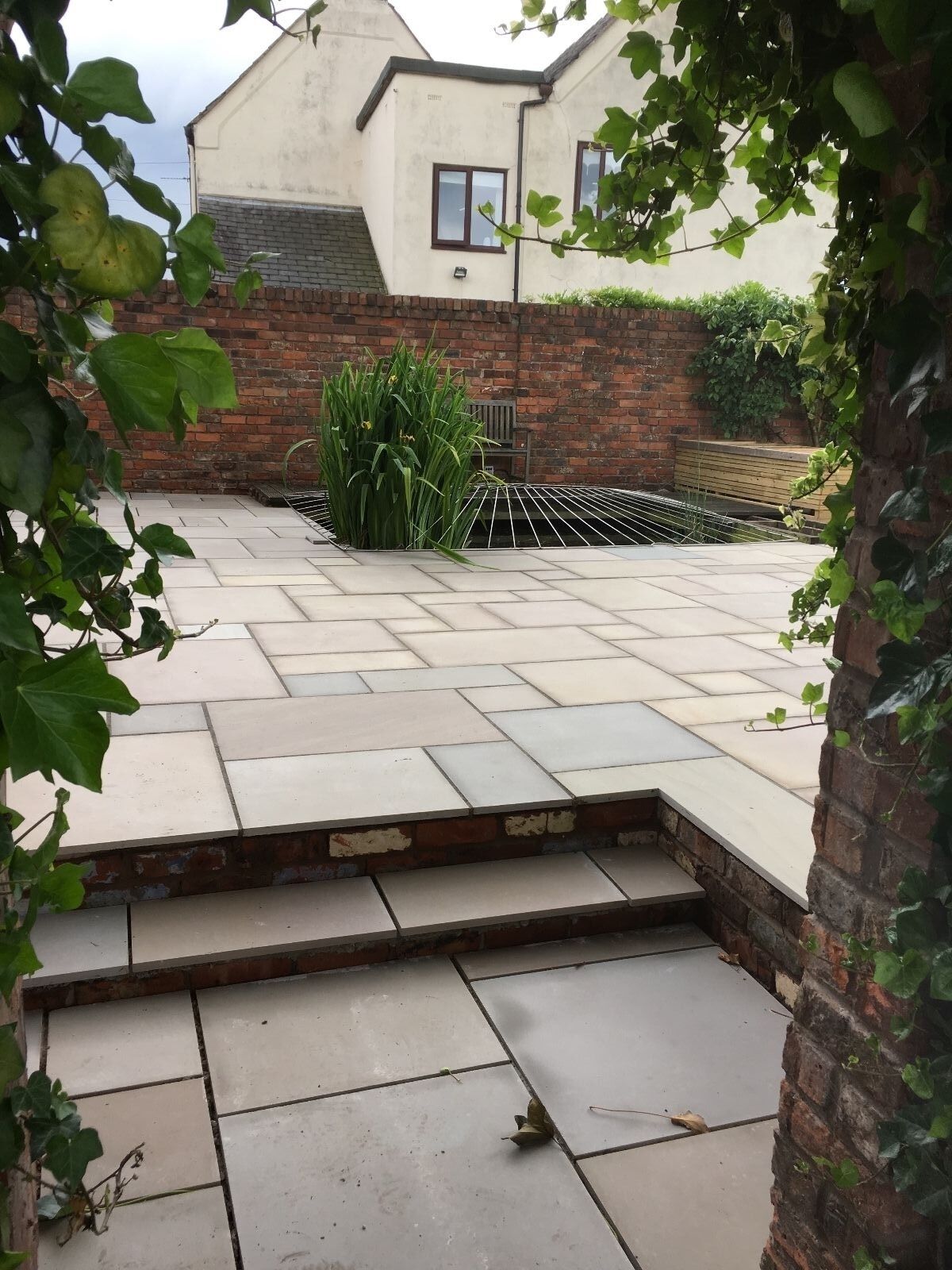 Raj Green Indian Sandstone Paving Slabs - Sawn & Honed - Patio Pack - 20mm - Smooth Paving