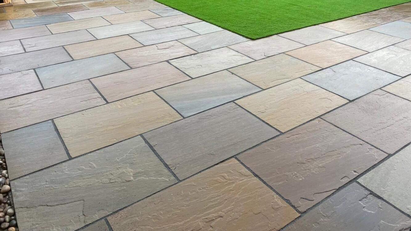 Raj Green Indian Sandstone Paving Slabs - Riven - 900x600 - 22mm - UniversalPaving